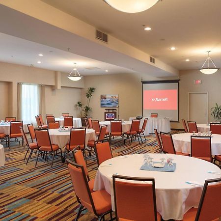 Fairfield Inn & Suites By Marriott Белвил Екстериор снимка