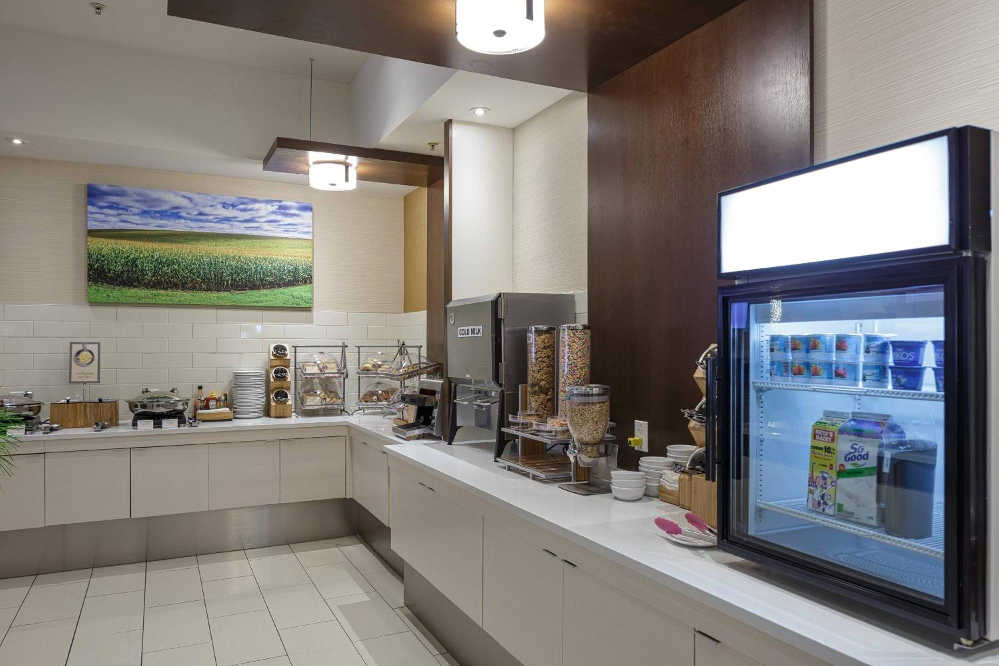 Fairfield Inn & Suites By Marriott Белвил Екстериор снимка