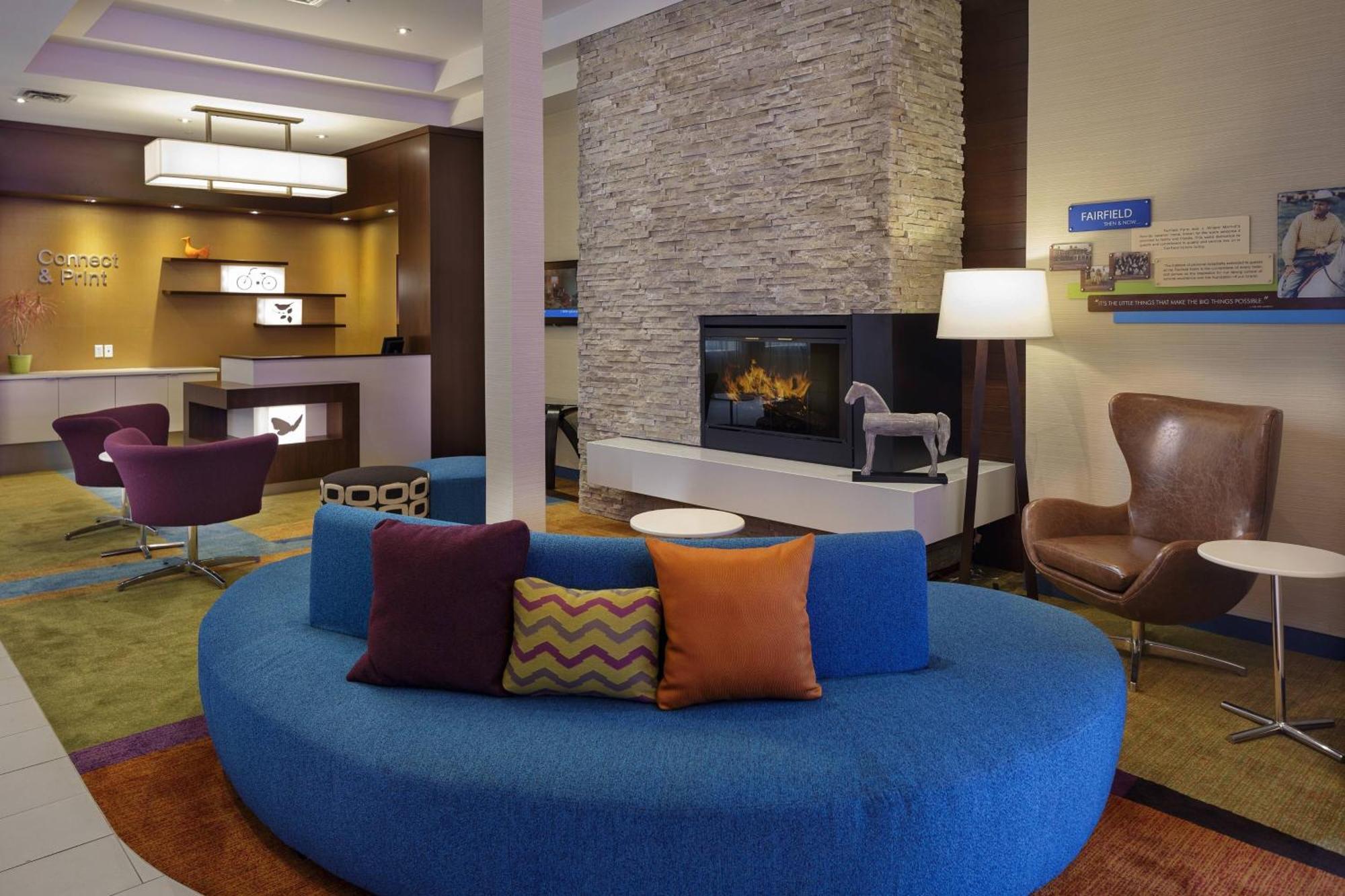 Fairfield Inn & Suites By Marriott Белвил Екстериор снимка