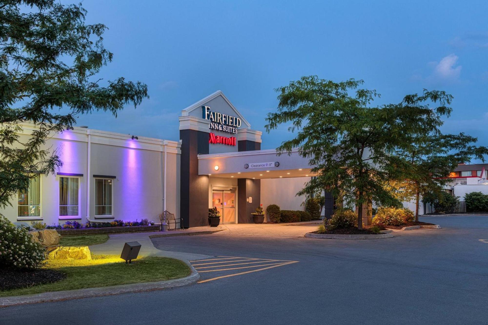 Fairfield Inn & Suites By Marriott Белвил Екстериор снимка